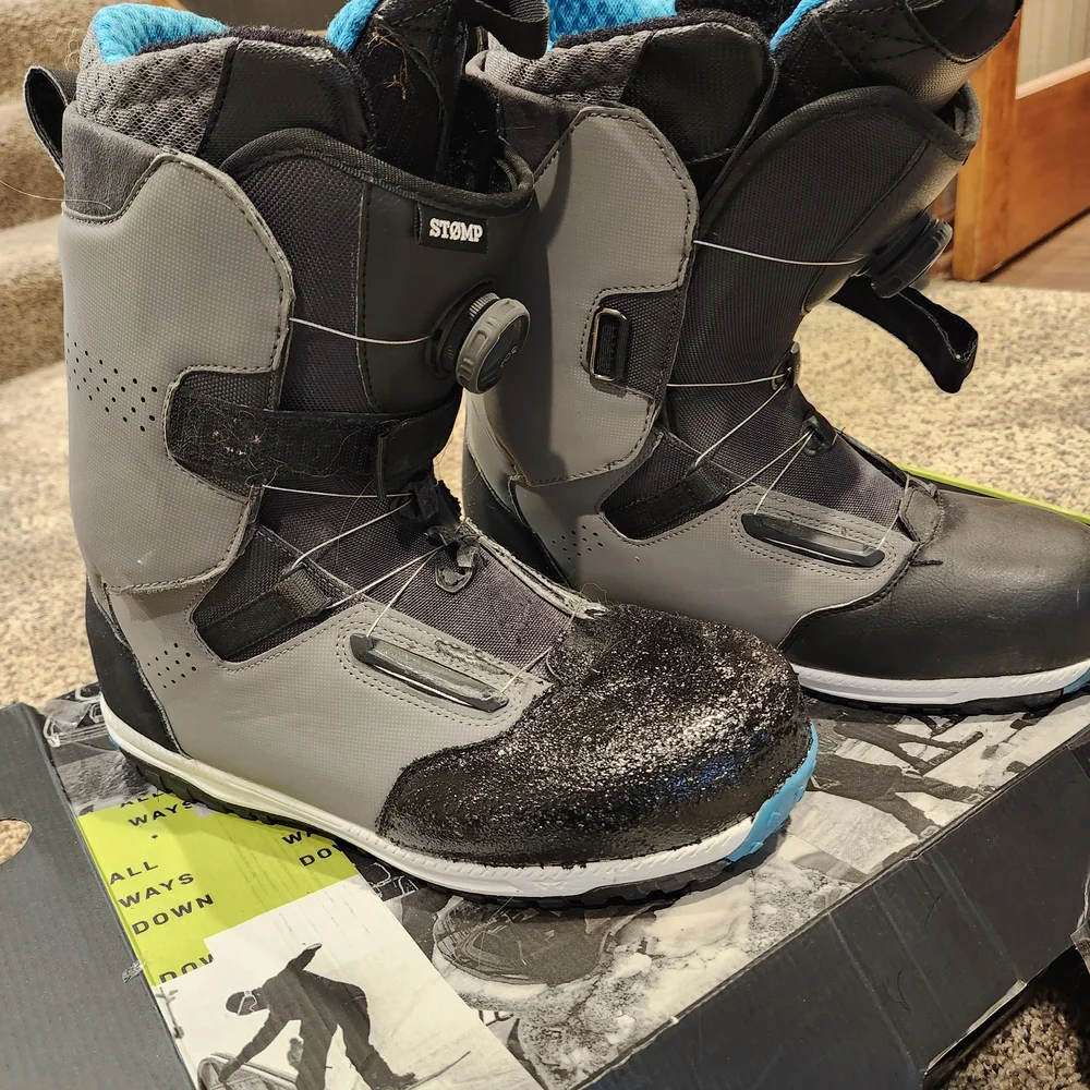 Men's Rome, STOMP Gray and Black Snow Boots - Picture 4 of 6
